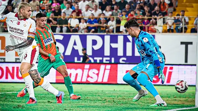 Galatasaray Alanyaspor Deplasmanında 3 Puanı Tek Golle Aldı