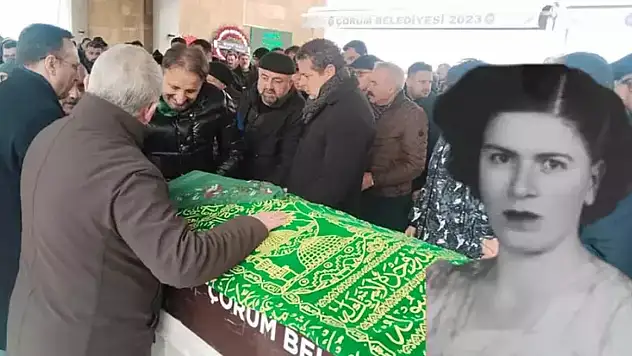 Gazeteci Cüneyt Özdemir'in annesi toprağa verildi