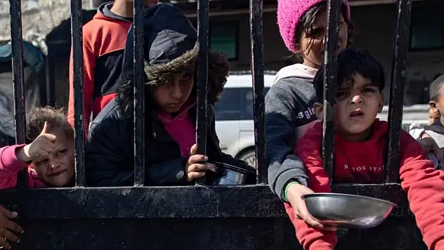 Gazze'de son 24 saatte biri çocuk 11 sivil açlıktan hayatını kaybetti