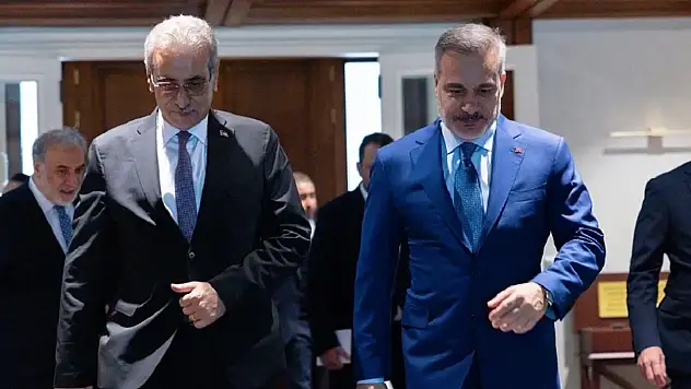 Hakan Fidan Gazze yönetimi ile görüştü!