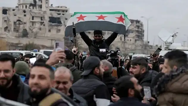 Halep'te kontrol tamamen Şam'da, son YPG/SDG unsurları da kentten gönderildi