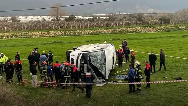 Halter Turnuvasına Giden Öğrenciler Kaza Yaptı 2 Ölü 26 Yaralı