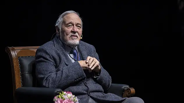 Hastaneye kaldırılan Ortaylı'dan durumuna ilişkin açıklama