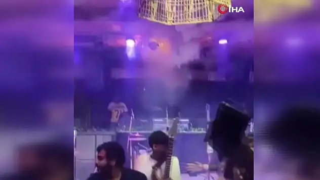 Hindistan'da gece kulübünde yangın: 25 ölü