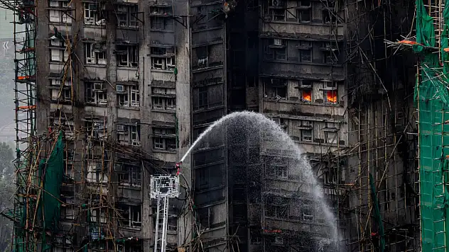 Hong Kong'daki gökdelen yangınında can kaybı 146'ya yükseldi