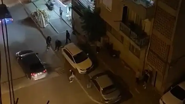 İki Grubun Kavgası Kanlı Bitti! Gencin Vurulduğu Anlar Kamerada