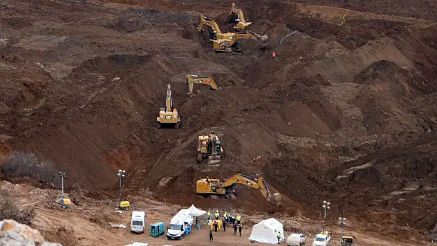 İliç'te 35 Milyon Metreküp Toprağın Tahliyesine Başlandı