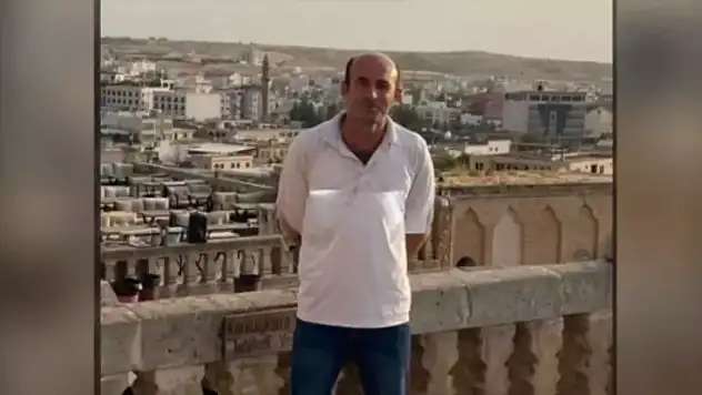 İnşaatın 10'uncu katındaki iskeleden düşen işçi, öldü