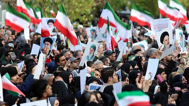 İran'daki Protestoların Bilançosu Ağırlaşıyor Ölü Sayısı 2 bin 615'e Yükseldi