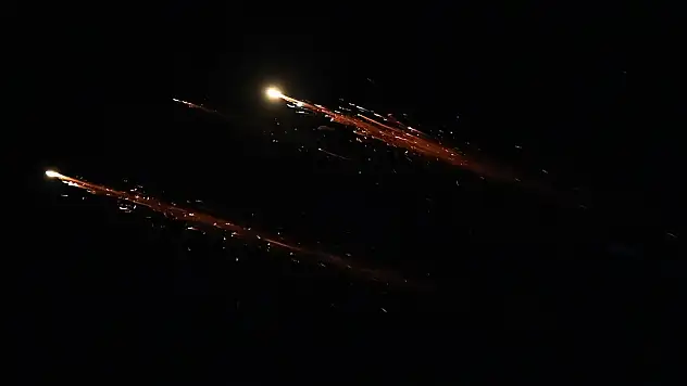 İran'dan İsrail'e Yeni Füze Saldırısı Başladı