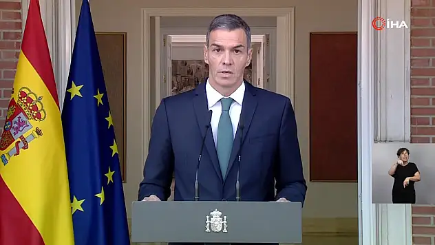 İspanya'dan 'İsrail'e yakıt veya silah taşıyan gemi ile uçaklara' yasak