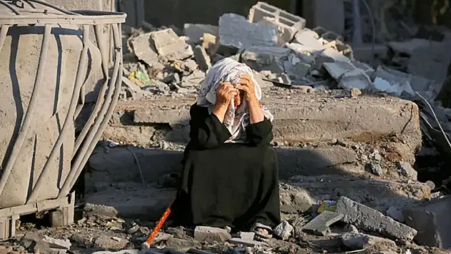 İsrail'in Saldırıları Altındaki Gazze'de Can Kaybı 64 Bin 400'e Yaklaştı