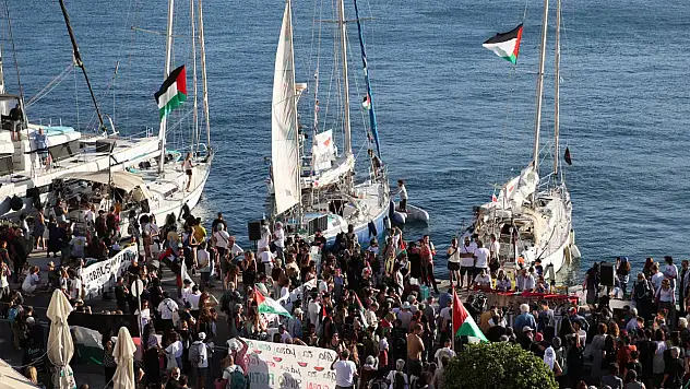 İsrail'in saldırısına uğrayan Sumud ve Özgürlük Filosu'ndaki 96 aktivist 'şikayetçi' sıfatıyla ifade verdi