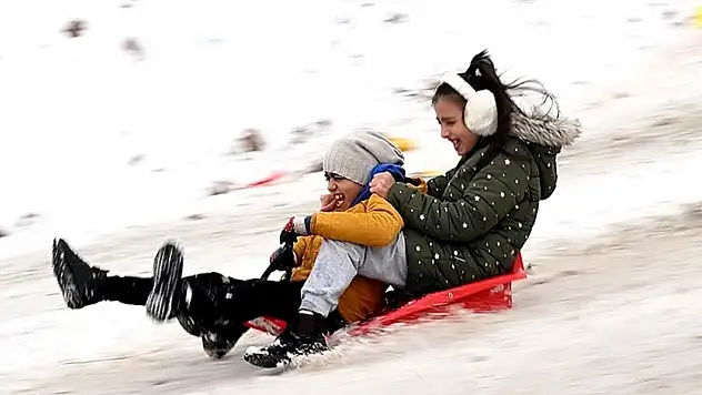 İstanbul'da okullar tatil edildi