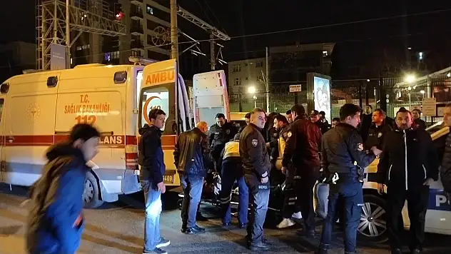 Kavga ettikten sonra Marmaray'dan atladı