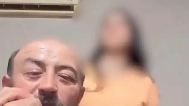 Kızını TikTok yayınında oynatan baba gözaltına alındı! Aile Bakanlığı'ndan açıklama