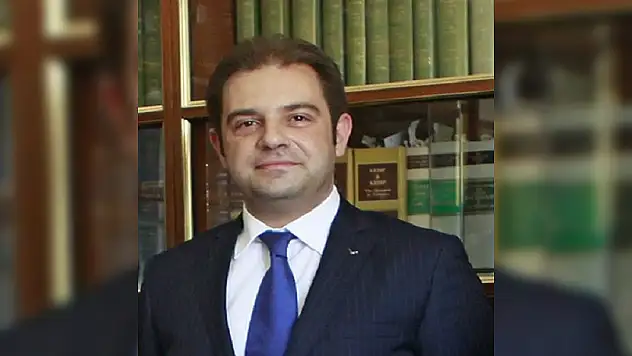 KKTC Meclis Başkanı Yardımcısı Özdenefe'nin eşi İtalya'da gözaltına alındı