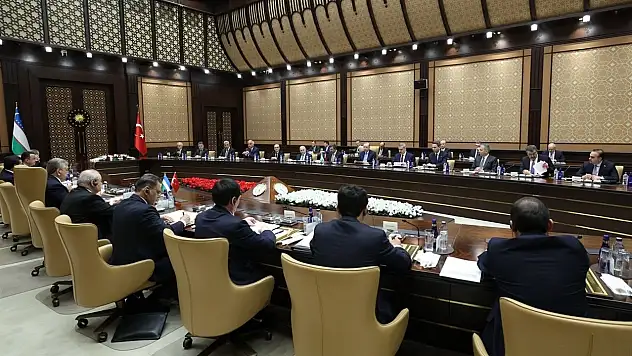 Külliye'de Özbekistan İle İmzalar Atıldı