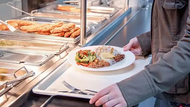 KYK yurdunda 113 öğrenci zehirlendi