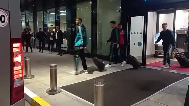 Liverpool, Galatasaray maçı için İstanbul'a geldi