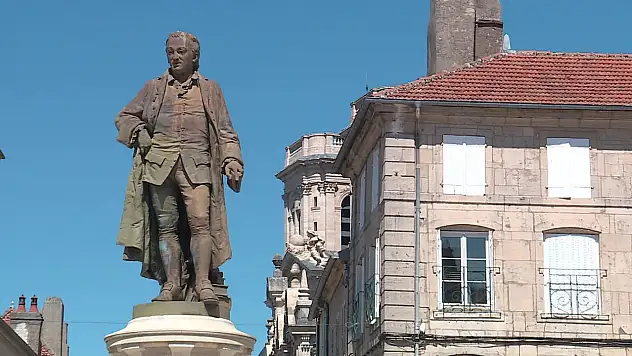 Louvre'daki hırsızlığın ardından Fransa'da bir müze daha soyuldu