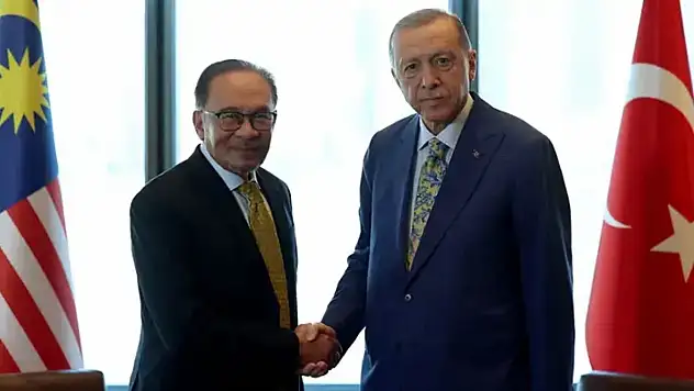 Malezya Başbakanı İbrahim, Türkiye'yi ziyaret edecek