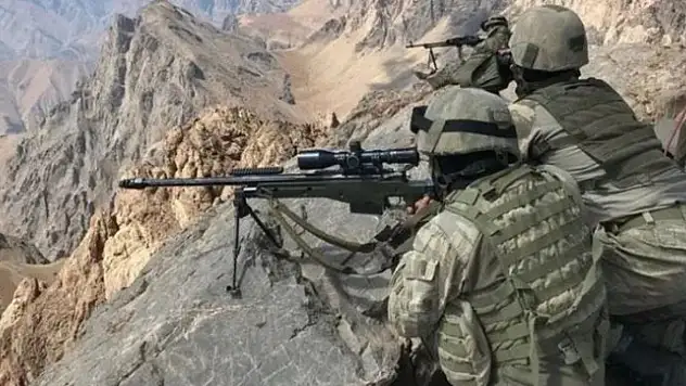 Mehmetçik PKK'ya Geçit Vermiyor! Irak'ın Kuzeyinde 12 Terörist Etkisiz Hale Getirildi