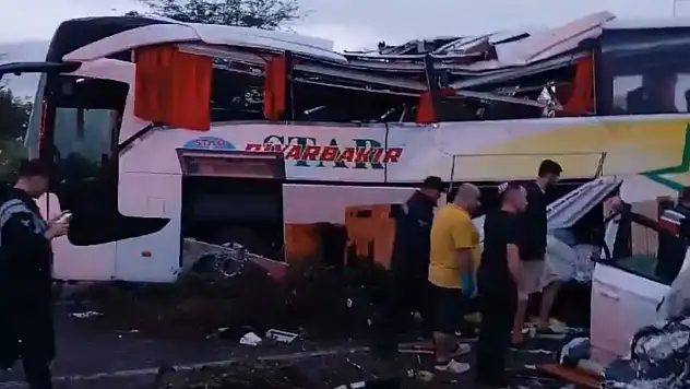 Mersin'de Korkunç Kaza! Çok Sayıda Ölü ve Yaralı Var