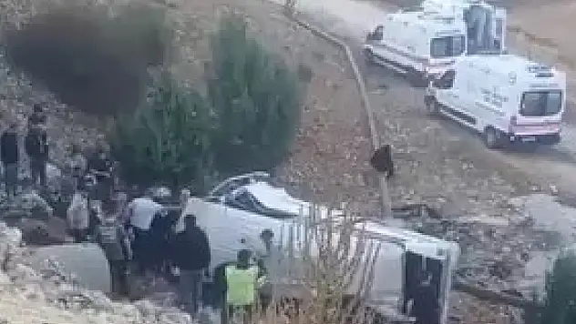 Mersin'de tarım işçilerini taşıyan minibüs şarampole yuvarlandı: Çok sayıda ölü ve yaralı!