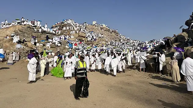 Milyonlar Arafat'ta Buluştu