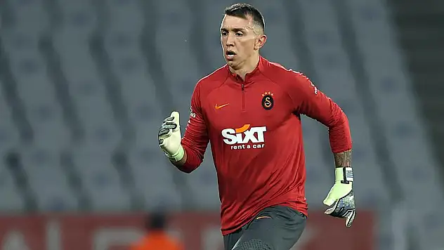 Muslera'nın Beşiktaş Derbileri Karnesi
