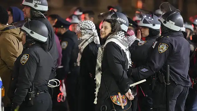 New York Polisi Filistin'e Destek Gösterilerine Geçit Vermiyor
