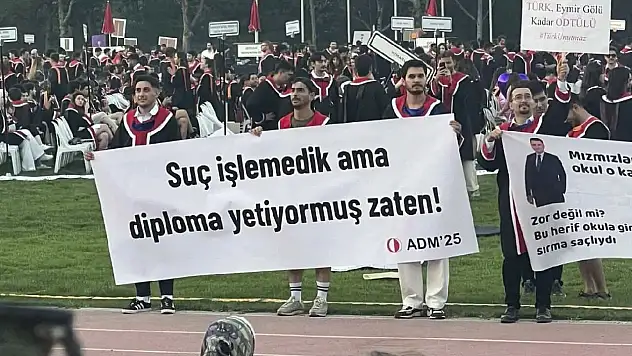 ODTÜ'deki mezuniyet töreninde 'diploma' ve '19 Mart eylemleri' vurgusu