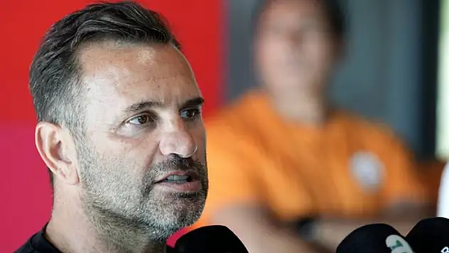 Okan Buruk: 'Umarım Osimhen transferi kısa sürede biter'