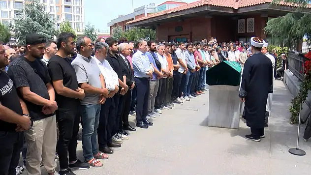 Öldürülen Öğretmen Son Yolculuğuna Uğurlandı