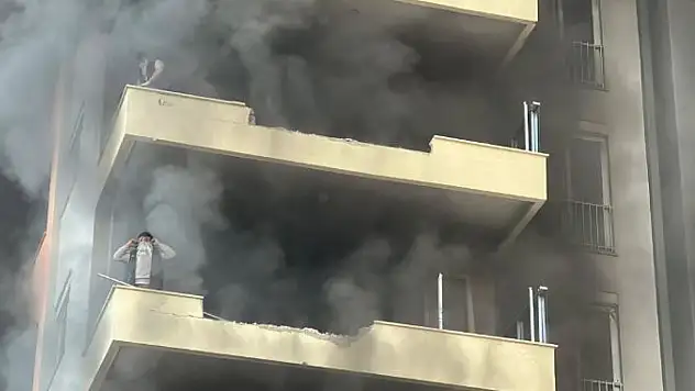 Otel İnşaatında Yangın Çıktı Mahsur Kalan İşçiler Kurtarıldı