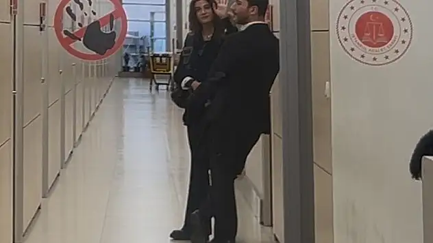 Oyuncu Berrak Tüzünataç ifade vermeye geldi