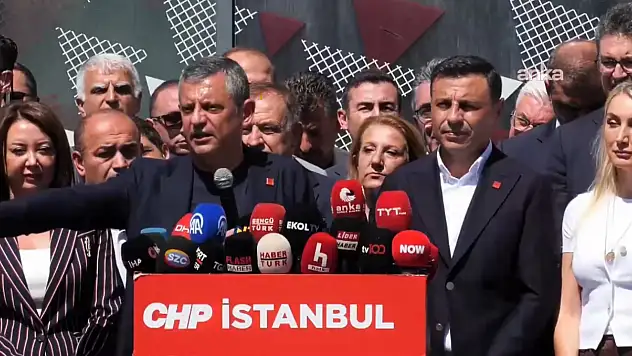 Özgür Özel'den CHP İstanbul İl Başkanlığı'na kayyum atanmasına sert tepki