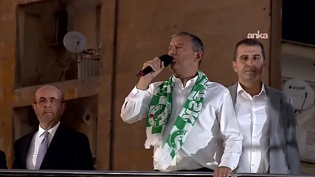 Özgür Özel'den Erdoğan'a: 'Kırşehir'deyiz. Meydan 'İstifa, İstifa' Diye İnliyor'