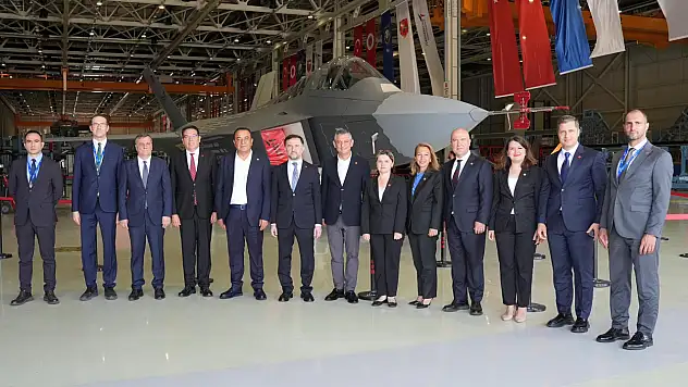 Özgür Özel'den 'KAAN' Paylaşımı