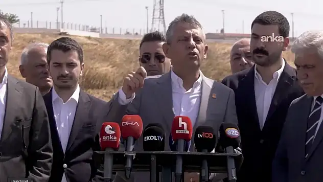 Özgür Özel: 'Özlem Çerçioğlu'na Aziz İhsan Aktaş'la çalışmışsınız ya içeri atıl ya da gel partime katıl'