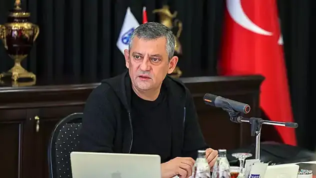 Özgür Özel, partisinin Cumhurbaşkanlığı Aday Ofisi toplantısına katıldı