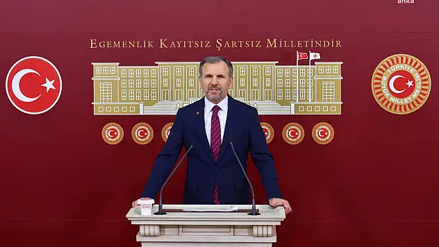 Saadet Partili Doğan: 'Emeklileri açlık sınırının altında bir maaşa mahkûm eden bu düzeni reddediyoruz'