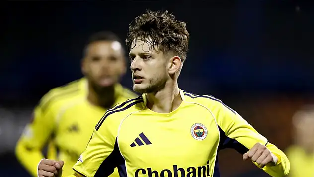 Sebastian Szymanski, Rennes'e transfer oldu