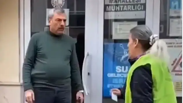 Sokak Hayvanlarını Toplatıp Barınağa Gönderen Muhtar Kadınların Hışmına Uğradı