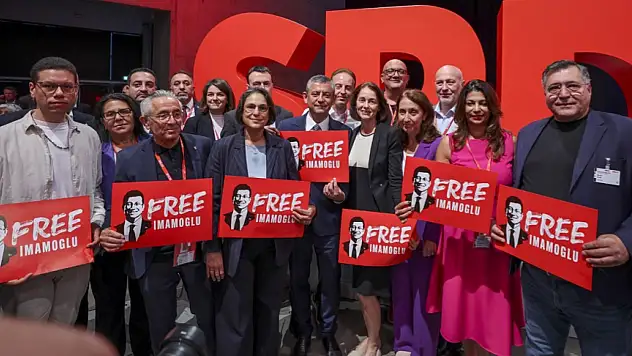 SPD Kongresi'nde 'Ekrem İmamoğlu'na özgürlük' tasarısı onaylandı