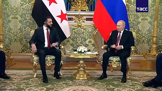 Suriye Cumhurbaşkanı Ahmed Şara, Rusya Devlet Başkanı Putin ile bir araya geldi