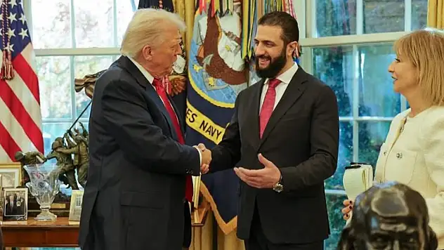Suriye Devlet Başkanı Ahmed eş-Şara, Trump ile görüştü