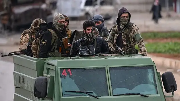 Suriye ordusu Fırat'ın Batısını Askeri Yasak Bölge İlan Etti