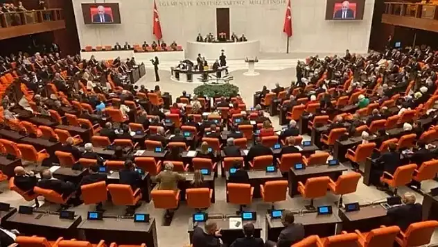 TBMM'de gıda zehirlenmesi iddiasına inceleme